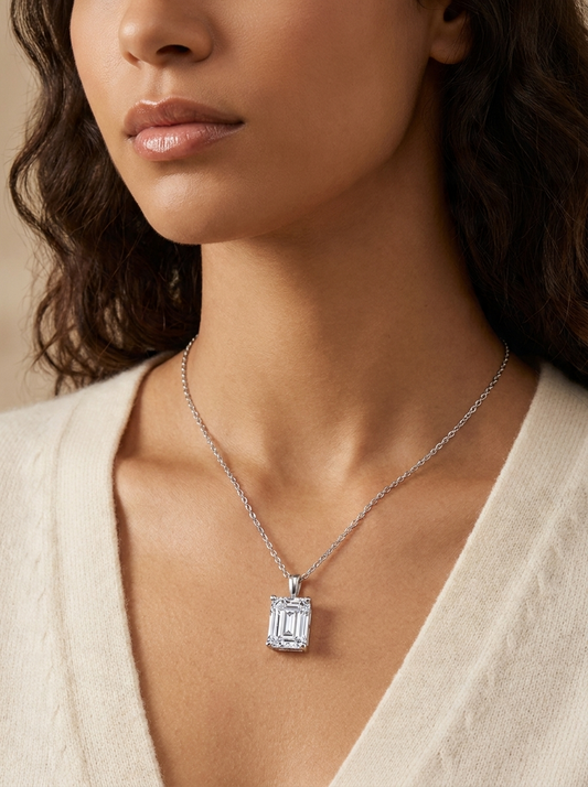 The Geneva Necklace