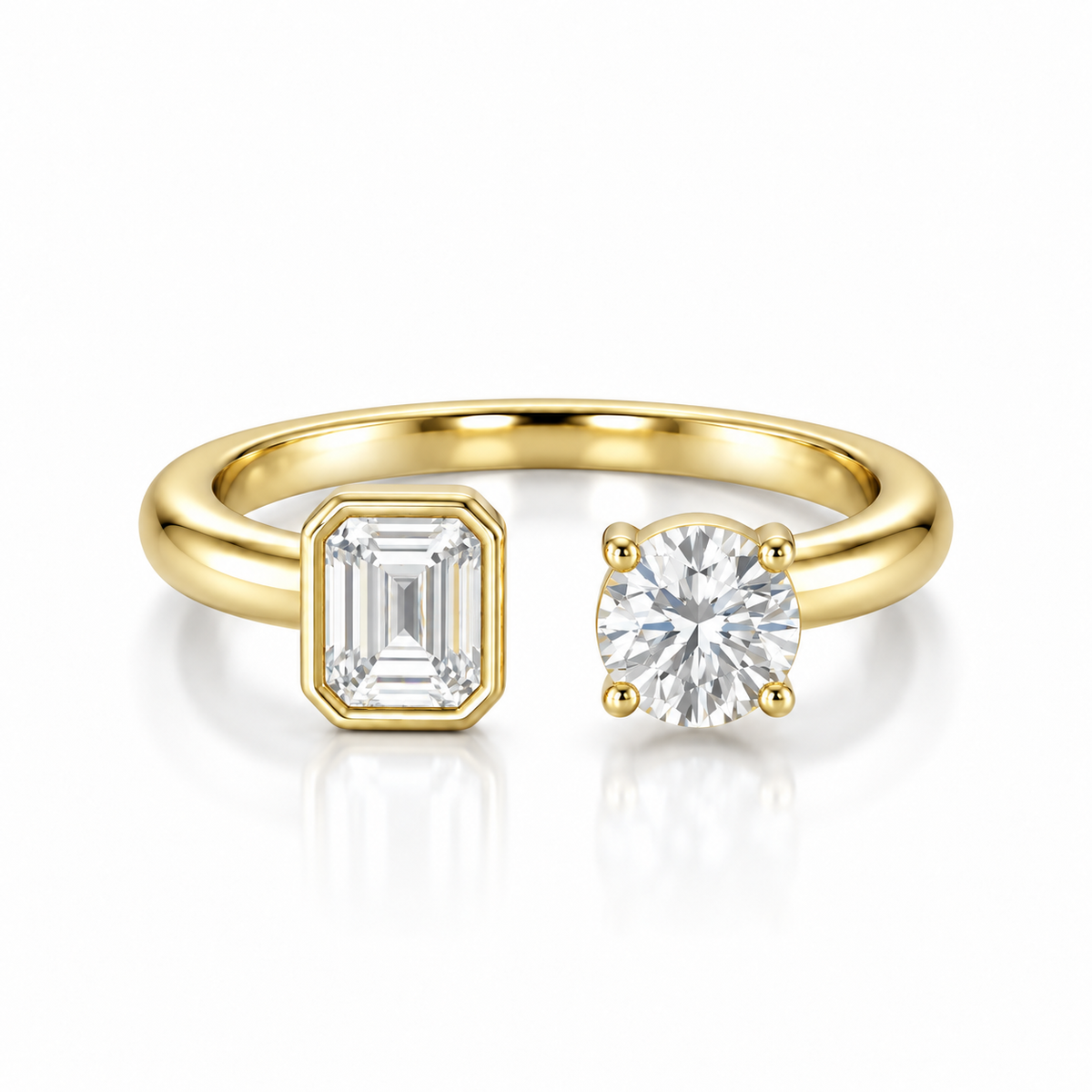 The Amelie ring in gold
