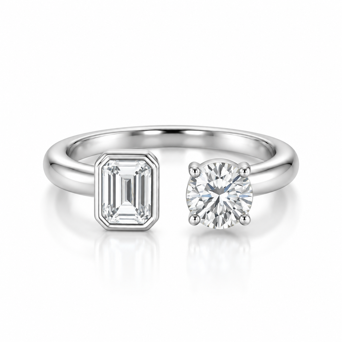 The Amelie ring in silver