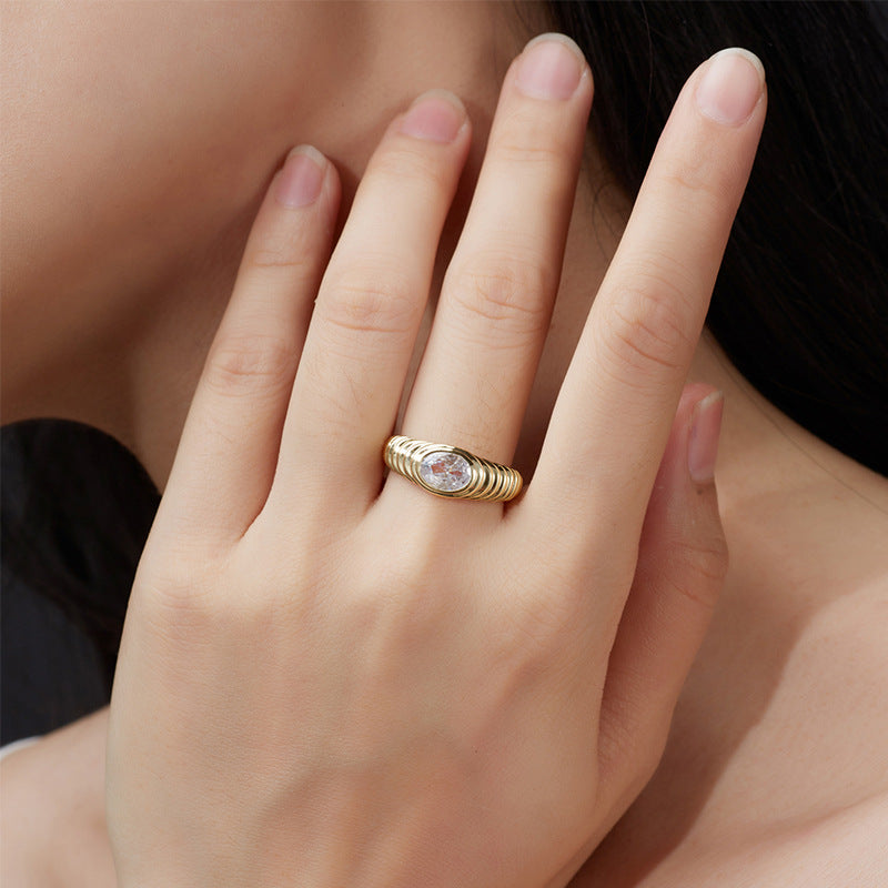 The Colette ring — product photo 4