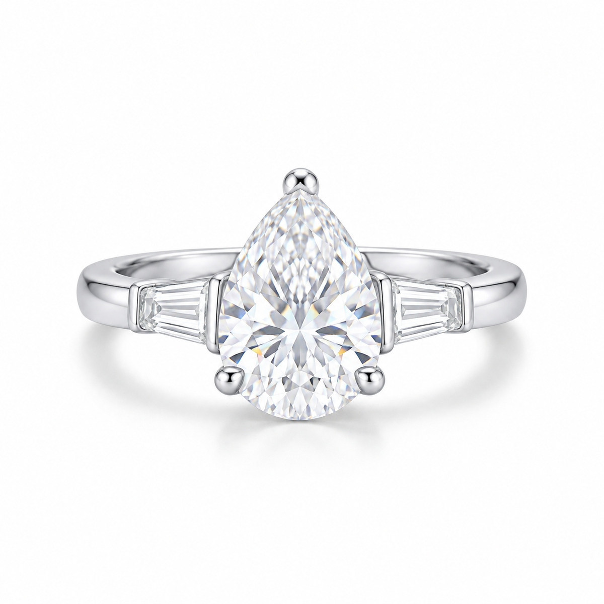 The Odette ring in silver