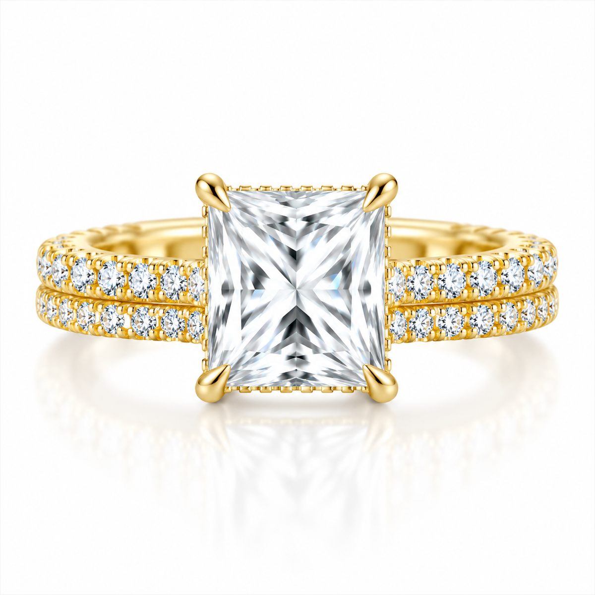 The Gabrielle ring in gold