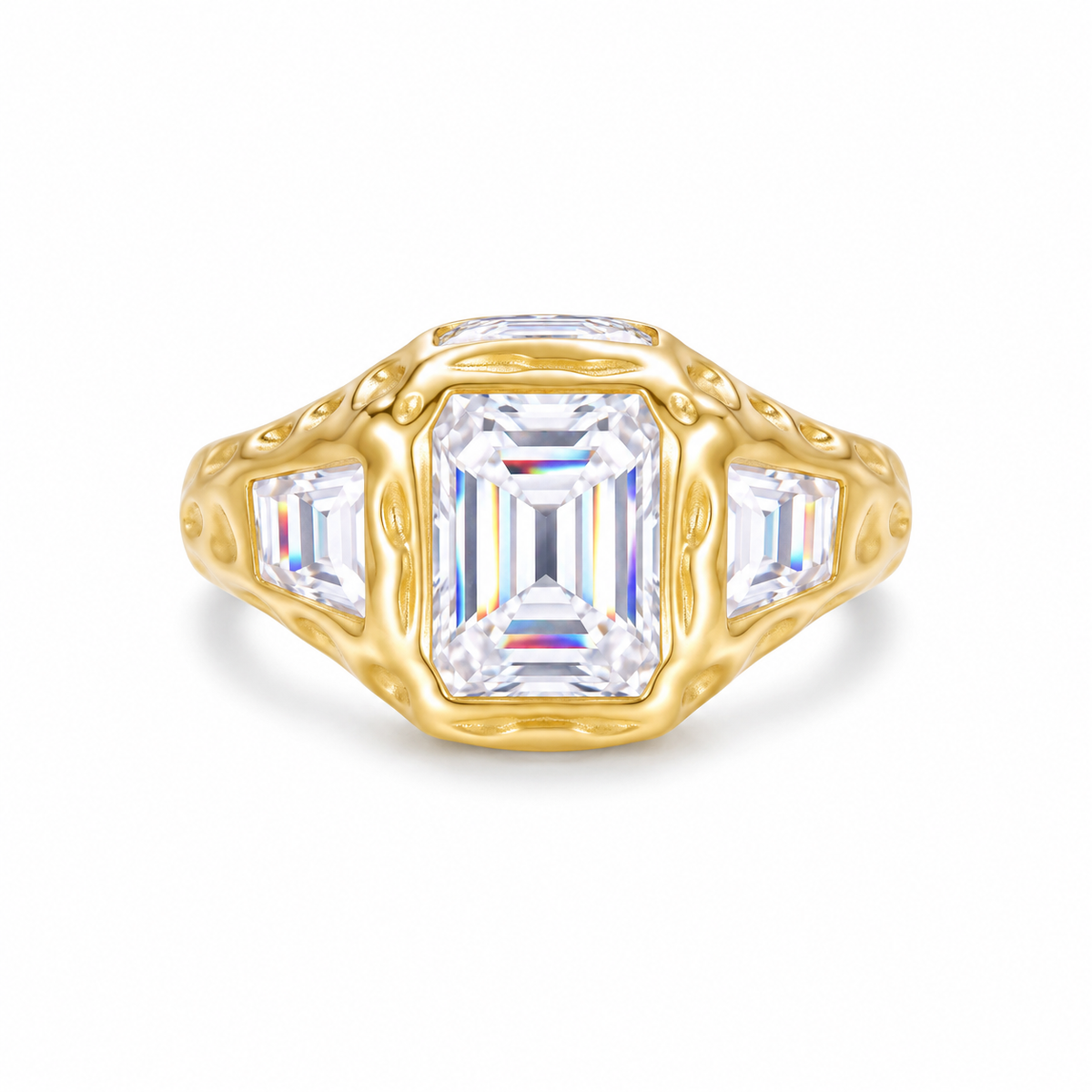 The Isadora ring in gold